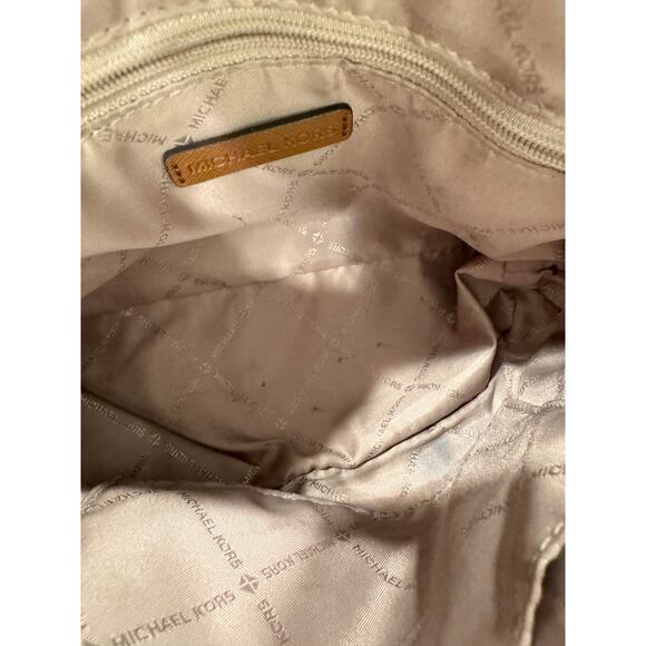 Michael Kors Classic Cream Logo Monogram Crossbody Gold Chain Shoulder Luxury - Picture 3 of 10